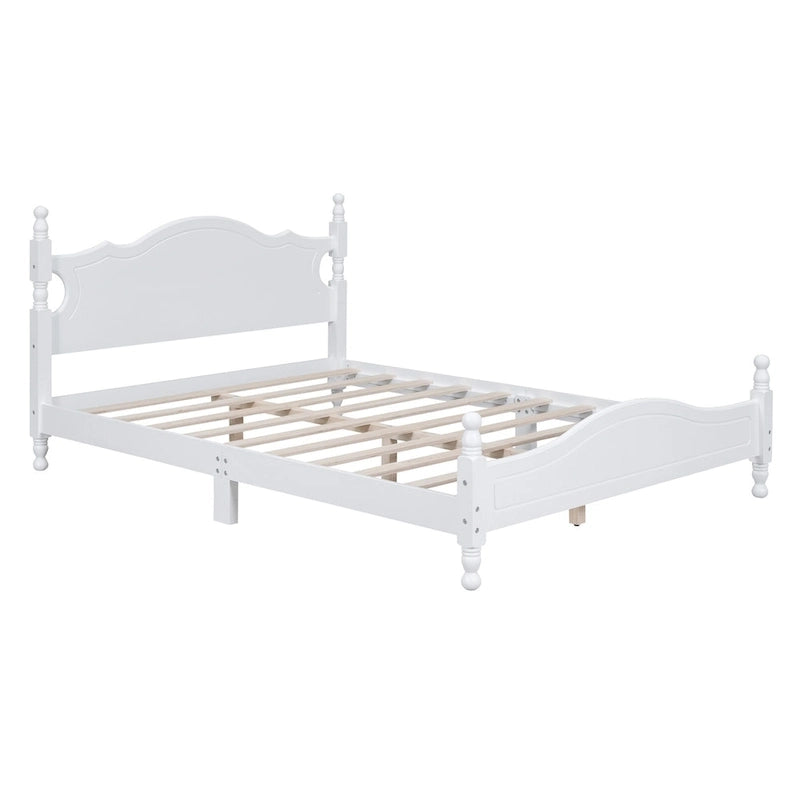 Lit plateforme queen en bois blanc d'inspiration vintage