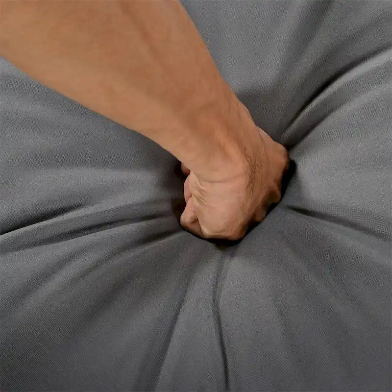 Fauteuil œuf pivotant en rotin avec fonction de bascule et coussins